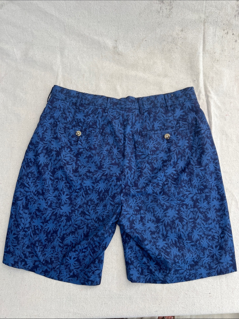 Peter Millar Navy Floral-Print Flat Front Shorts - Picture 3 of 3